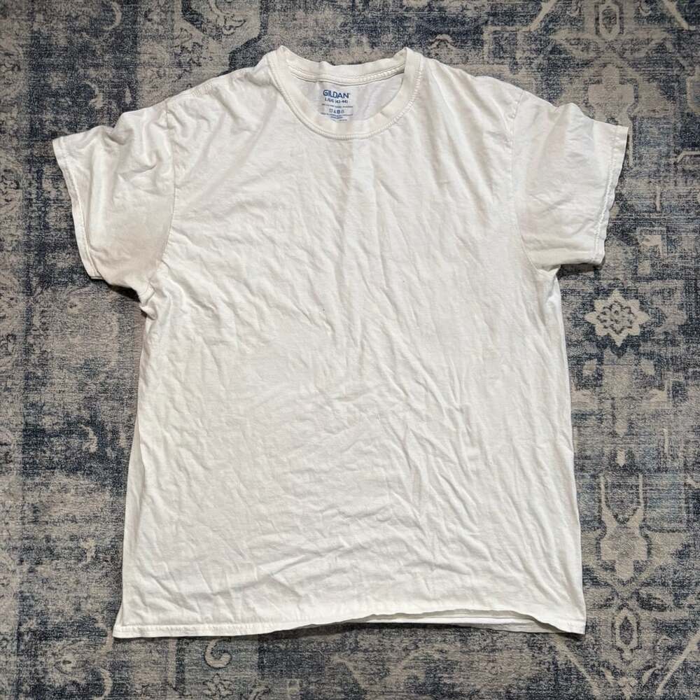 Gildan T-Shirt Size L White Cotton Crewneck Short Sleeve Basic Tee